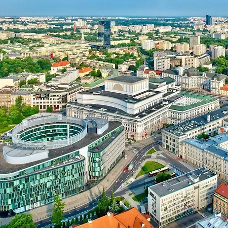 דירה Lily Metro Wifi 1 Gbs 70'tv Netflix Hbo Max Appletv ורשה