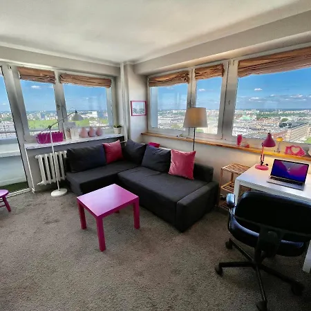 Lily Metro Wifi 1 Gbs 70'tv Netflix Hbo Max Appletv ורשה