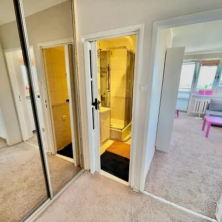 Lily Metro Wifi 1 Gbs 70'tv Netflix Hbo Max Appletv Apartament